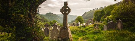 7 Reasons to Visit Glendalough & the Wicklow Mountains National Park | Rabbie’s Travelfeels