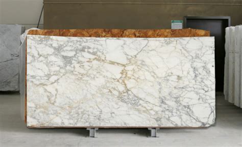 Calacatta Oro Marble | Dedalo Stone