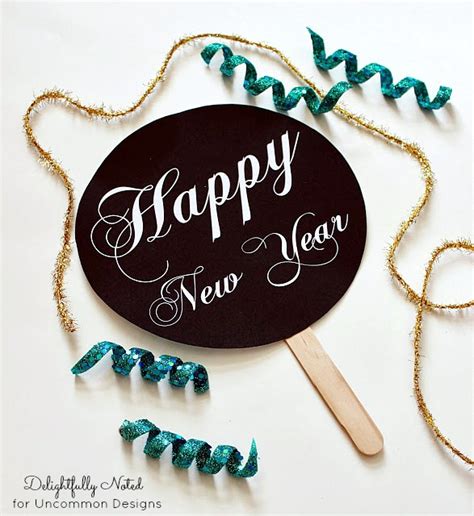 DIY New Year’s Photo Prop Free Printables