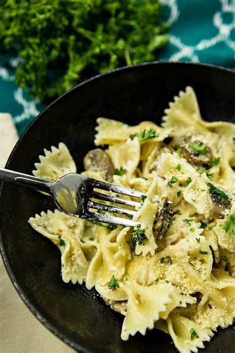Mushroom Farfalle Pasta with Garlic, Herbs – Must Love Home
