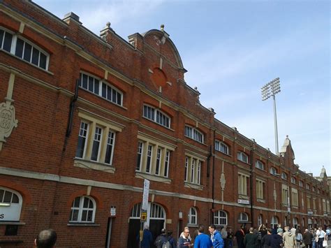 57 Hatters Years : CRAVEN COTTAGE - FULHAM