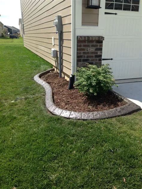 30 Creative Decorative Landscape Curbing Ideas