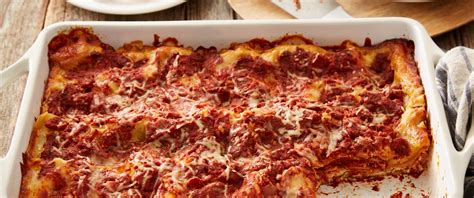 Easy Meatless Lasagna recipe from Betty Crocker