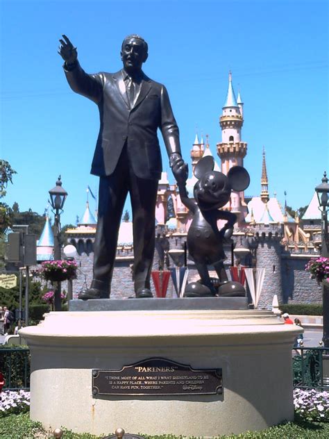 Disneyland statue Partners by Hola-chan on DeviantArt