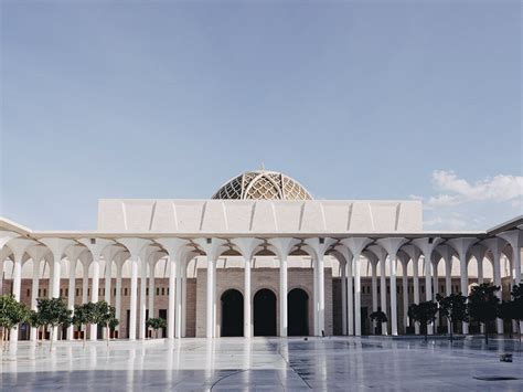 Djamaâ el Djazaïr: the Great Mosque of Algiers is the third largest in ...