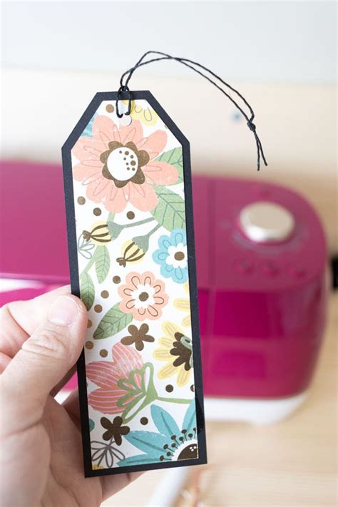 How to Make Bookmarks with your Cricut | Free SVG templates! | Handmade bookmarks diy, Bookmarks ...