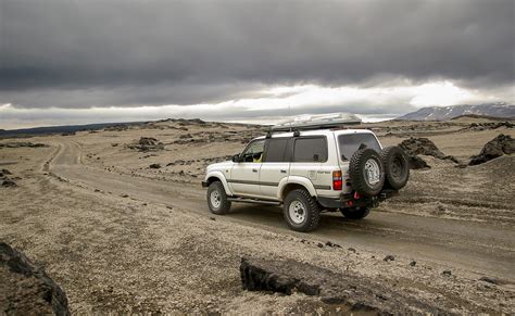 5 Must-Have SUV Accessories for Offroad Travel - JDM Export