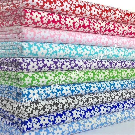 Per Half Metre Daisy Lane Floral Polycotton Fabric 112Cm Wide Craft Dress Fabric Kinds Of Fabric ...