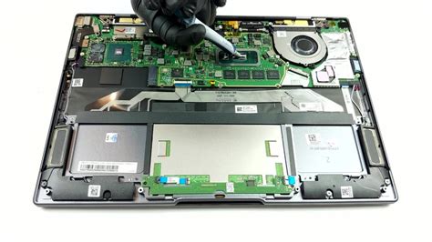 Inside Huawei MateBook X Pro (2020) – disassembly and upgrade options