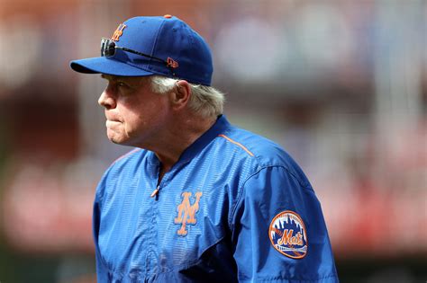 Mets announcer Gary Cohen doesn't hide Buck Showalter frustration