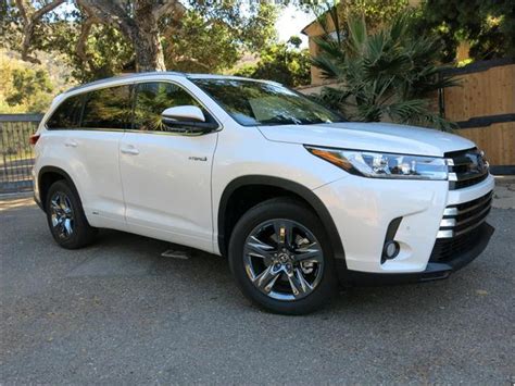 2017 Toyota Highlander Hybrid: 28 Exterior Photos | U.S. News