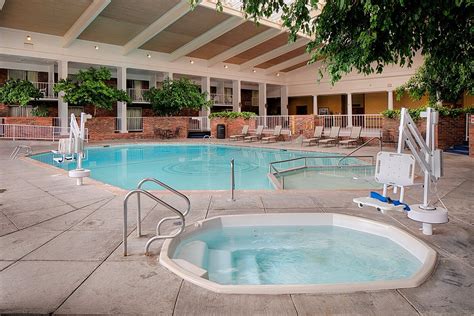 Red Lion Hotel Pocatello Pool: Pictures & Reviews - Tripadvisor