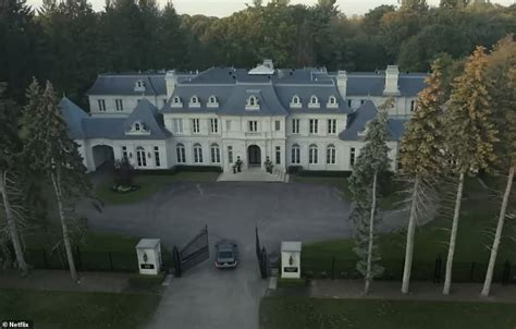 Sprawling mansion that featured in Netflix's Painkiller as Richard ...