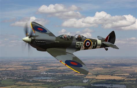 Reasons You Need to Fly a Spitfire - Plane News