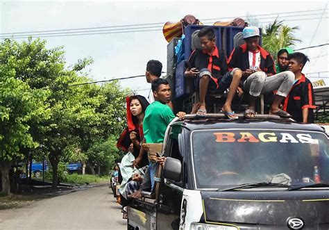 Spicy and Proud: The Sasak People of Lombok - INDONEO