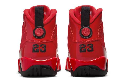 Air Jordan 9 in "Chile Red" version - Wait! Fashion