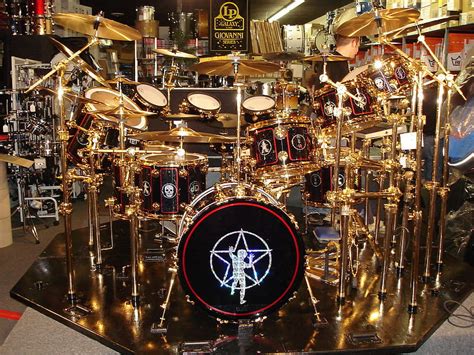 Neil Peart's Drum Kit in Pittsburgh, HD wallpaper | Peakpx