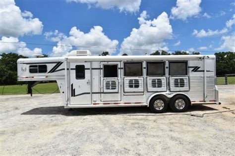 Used 1998 4 Star 4 Horse Trailer with Living Quarters :: Dixie Horse ...