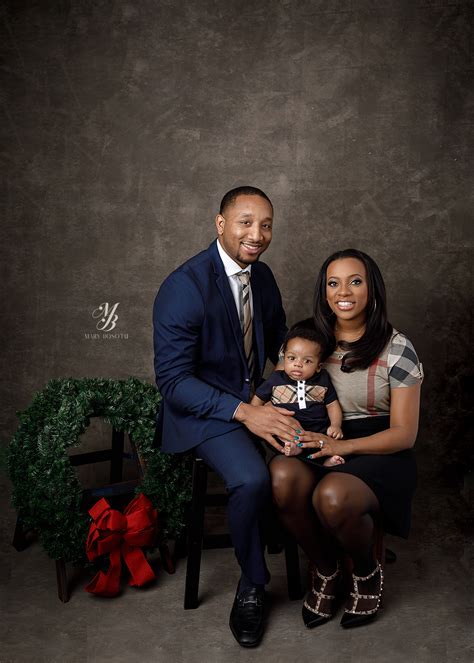 Christmas Family Portrait Session in Baltimore, Maryland | Mary Bosotu