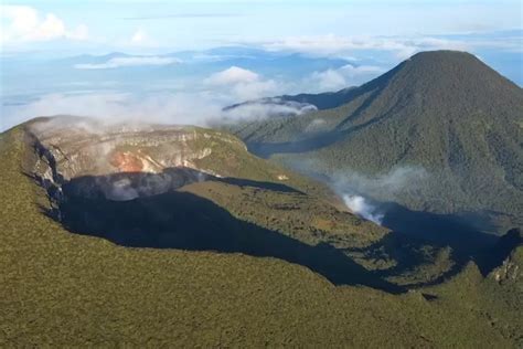 Intip Keindahan Gunung Pangrango, Wisata Mendaki Gunung dengan ...