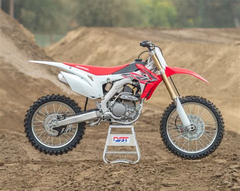 2017 Honda CRF250R - Dirt Bike Test