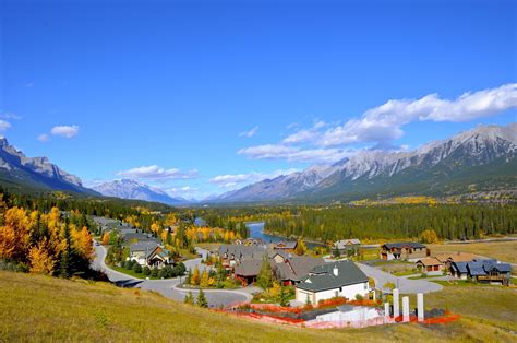 A Guide To The Exciting Things To Do In Canmore - Icy Canada