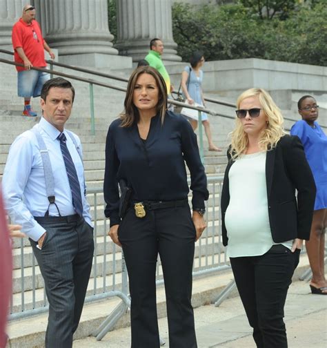 'Law and Order: SVU' Star Kelli Giddish Is Pregnant With Baby No. 2