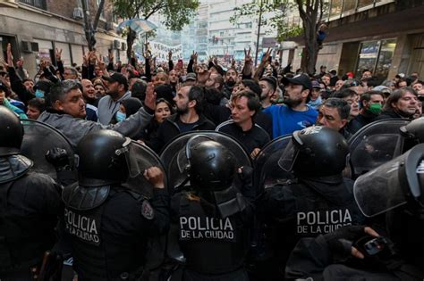 Cristina Fernandez de Kirchner: At least 14 police injured as ...