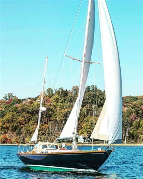 Want A Sailboat With Two Masts? Here's What You Need To Know