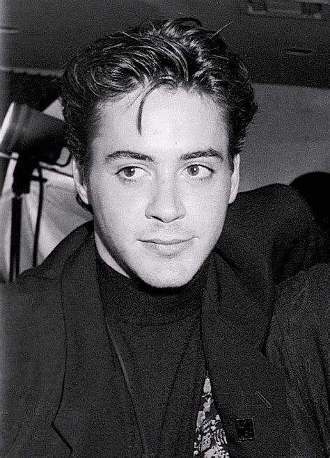 Vintage 🙂 but he still looks great and I love him & his amazing talent😍 | Robert downey jr young ...