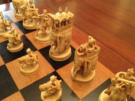 Ivory Chess Pieces from India, over 100 years old : pics