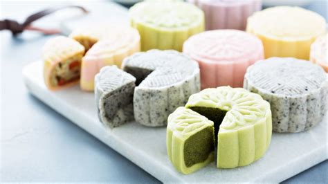 5 snowskin mooncakes to impress your in-laws with - The Qoo10 Blog