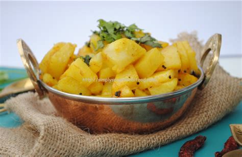 Bombay Aloo (plain potato curry) | simply.food