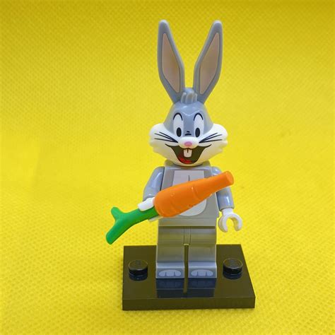 LEGO Looney Tunes Minifigure - Bugs Bunny - Brick Land