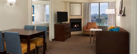 Extended Stay Toronto Airport | Residence Inn Toronto Airport