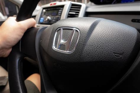 Honda Pilot Beeping While Driving - What's Wrong?