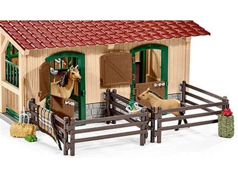 Conjunto de Figuras SCHLEICH Estábulo com Cavalos e Acessórios | Worten.pt