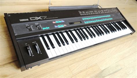 MATRIXSYNTH: 1980's Yamaha DX7 Digital FM Vintage Synthesizer with ...