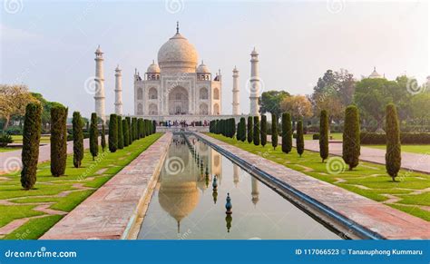 Taj Mahal Front View Reflected on the Reflection Pool. Stock Image - Image of front, pool: 117066523