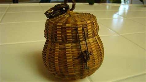 Small wicker basket | Collectors Weekly