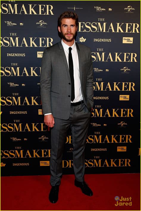 Liam Hemsworth Brings Whole Family To 'Dressmaker' Premiere in ...