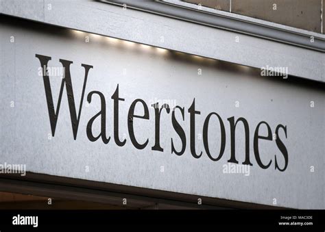 Waterstones logo hi-res stock photography and images - Alamy