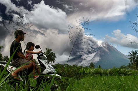 Indonesia’s Mt Merapi erupts anew | ABS-CBN News