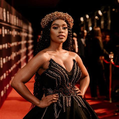 Nomzamo Mbatha Wore Four Outfits To Host #SAMA25 And Every Look Was A ...