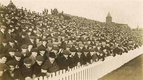 What a Man Utd matchday was like when Old Trafford opened in 1910 ...