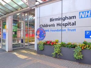 Birmingham Children's Hospital - Mr Andrew Robb