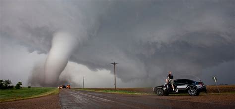 Tornado Hunters – Video Close-up – Rebel Voice