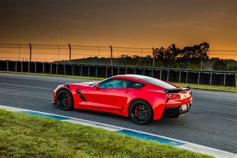 Why The New Corvette Grand Sport Drives Like a Dream - Maxim