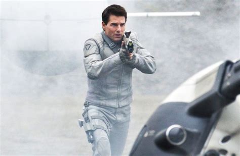 Best Tom Cruise Action Movies - How Tom Cruise Rebranded Himself Into Our Most Reliable Action Hero