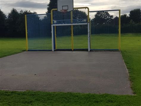 Wakefield Basketball Court: East Ardsley Community Centre – Courts of the World